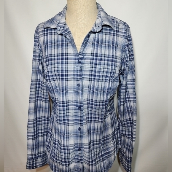 Duluth Trading Co Women's Long Sleeve Lightweight Blue Plaid Button Shirt Medium - Picture 2 of 16